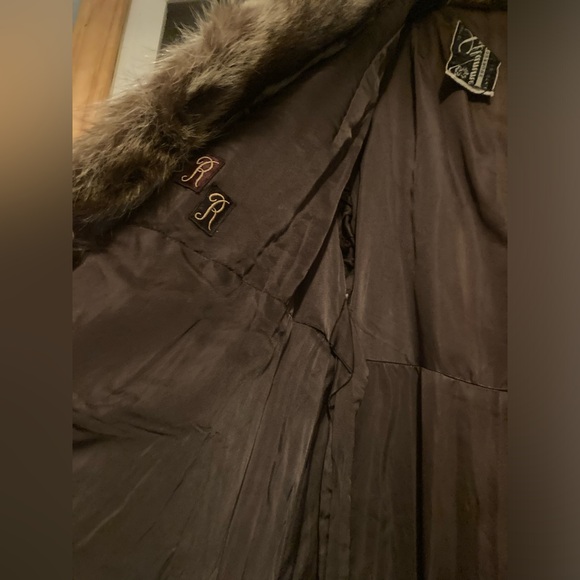 Vintage Laflamme Fourrures Genuine Raccoon Fur Coat - Picture 7 of 13
